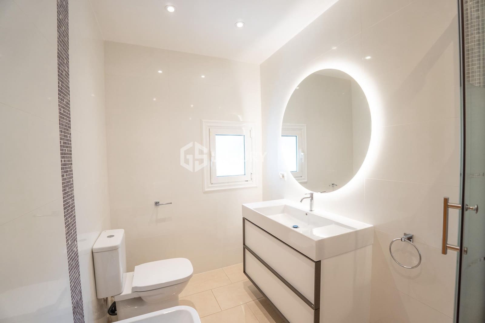 5 soverom Villa til salgs i La Caleta Adeje med svømmebasseng garasje - € 3 300 000 (Ref: 9537348)