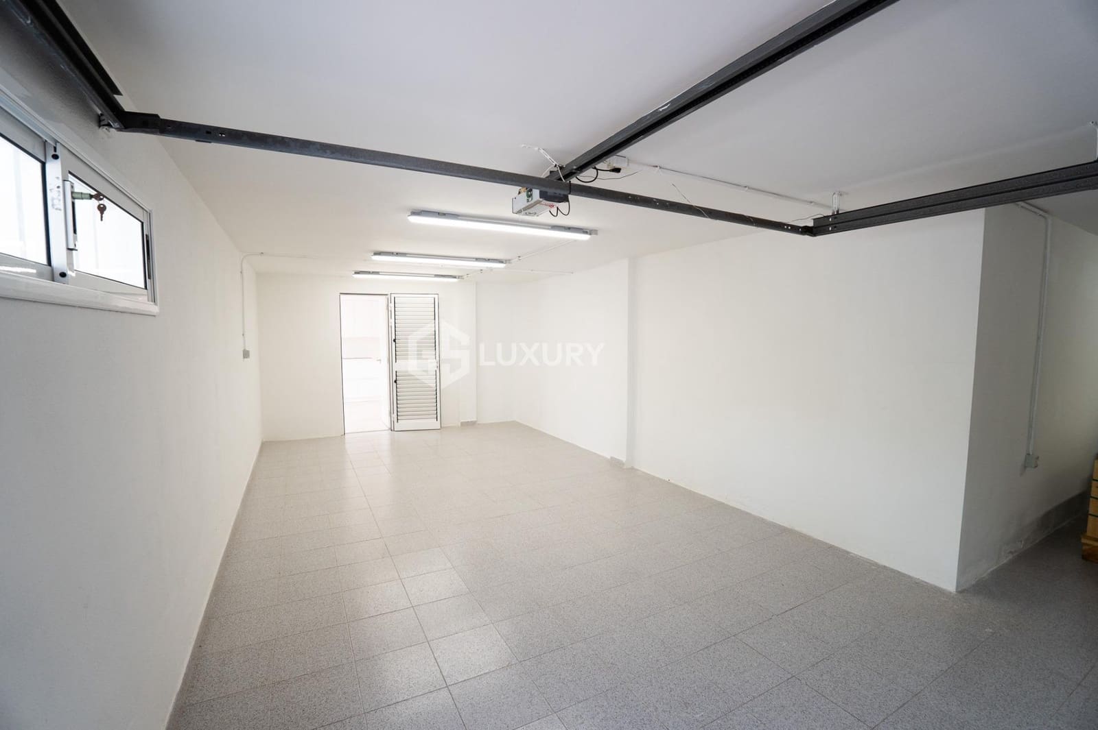 5 soverom Villa til salgs i La Caleta Adeje med svømmebasseng garasje - € 3 300 000 (Ref: 9537348)