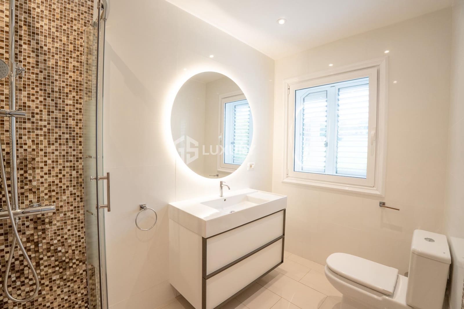 5 soverom Villa til salgs i La Caleta Adeje med svømmebasseng garasje - € 3 300 000 (Ref: 9537348)