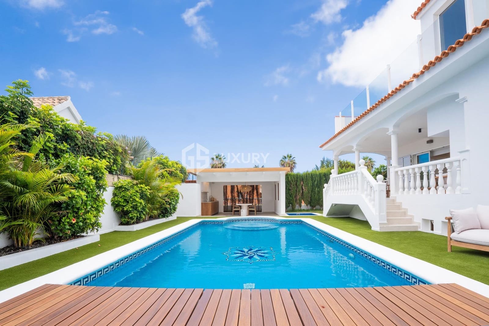 5 soverom Villa til salgs i La Caleta Adeje med svømmebasseng garasje - € 3 300 000 (Ref: 9537348)