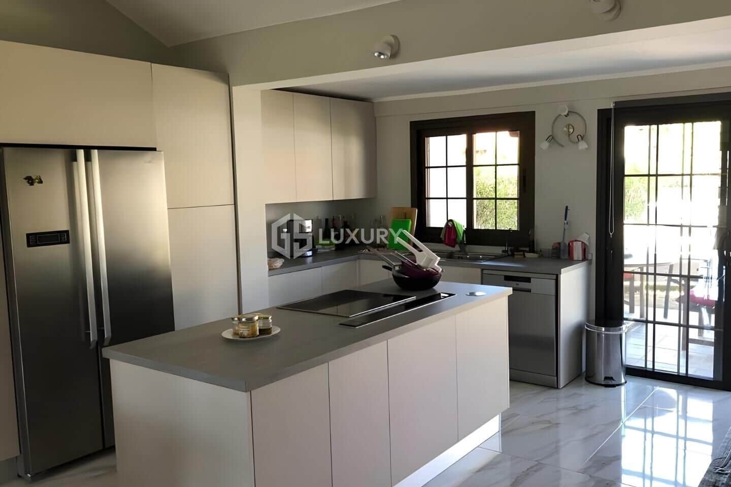 3 chambre Villa/Maison Mitoyenne à vendre à San Miguel de Abona avec piscine garage - 699 000 € (Ref: 9541659)