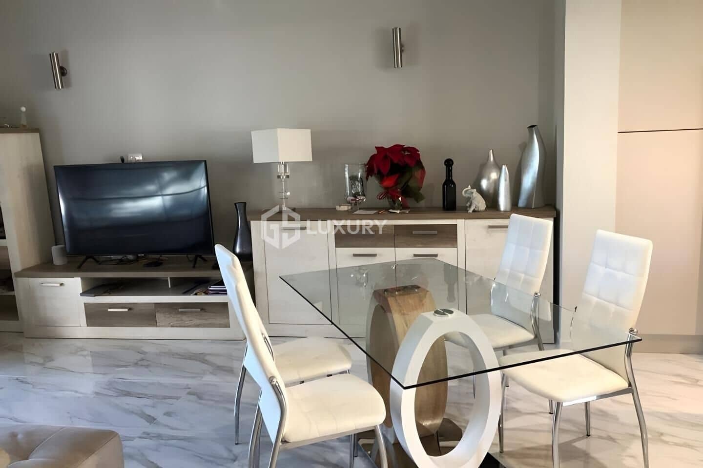 3 chambre Villa/Maison Mitoyenne à vendre à San Miguel de Abona avec piscine garage - 699 000 € (Ref: 9541659)