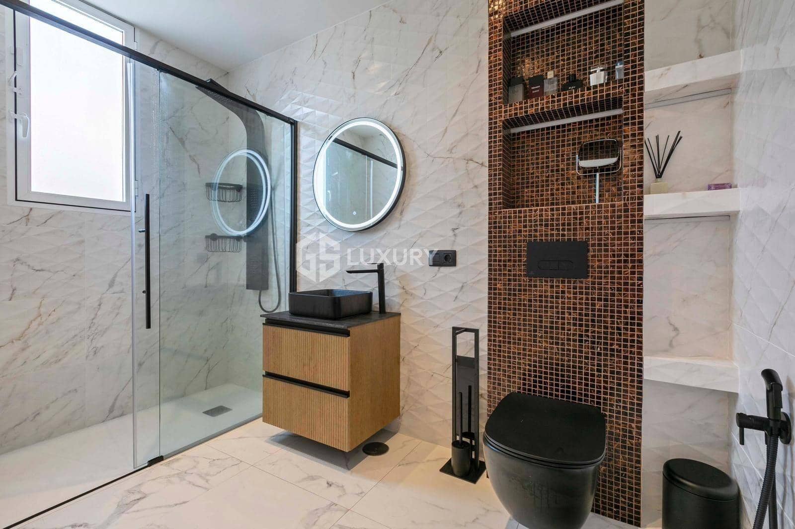 3 Zimmer Villa zu verkaufen in San Miguel de Abona mit Pool Garage - 690.000 € (Ref: 9548443)