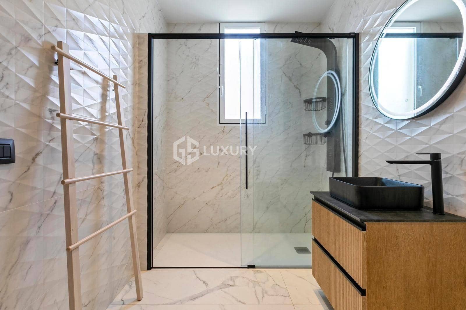 3 Zimmer Villa zu verkaufen in San Miguel de Abona mit Pool Garage - 690.000 € (Ref: 9548443)