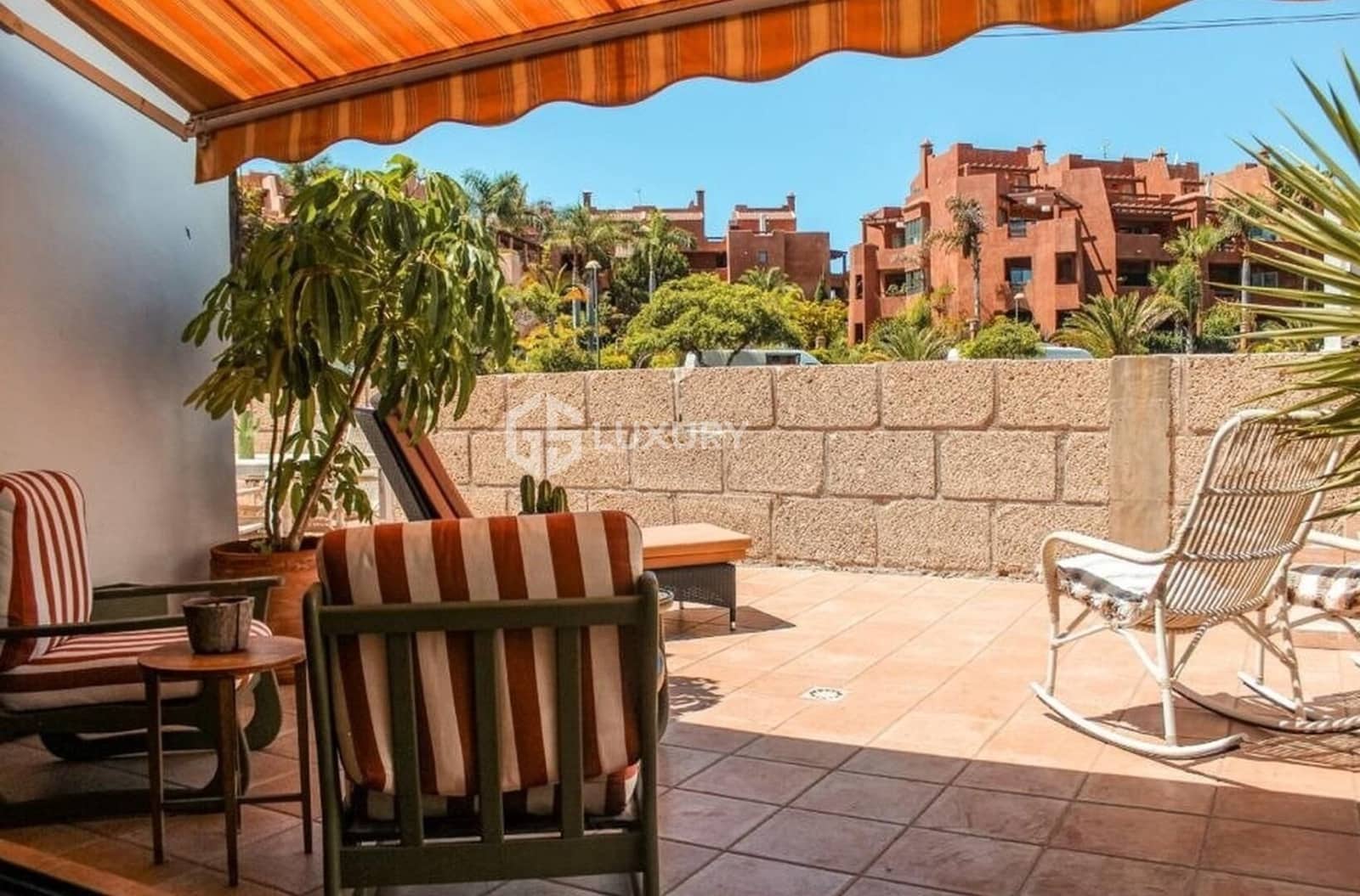 2 chambre Bungalow à vendre à Palm-Mar avec garage - 629 000 € (Ref: 9548445)