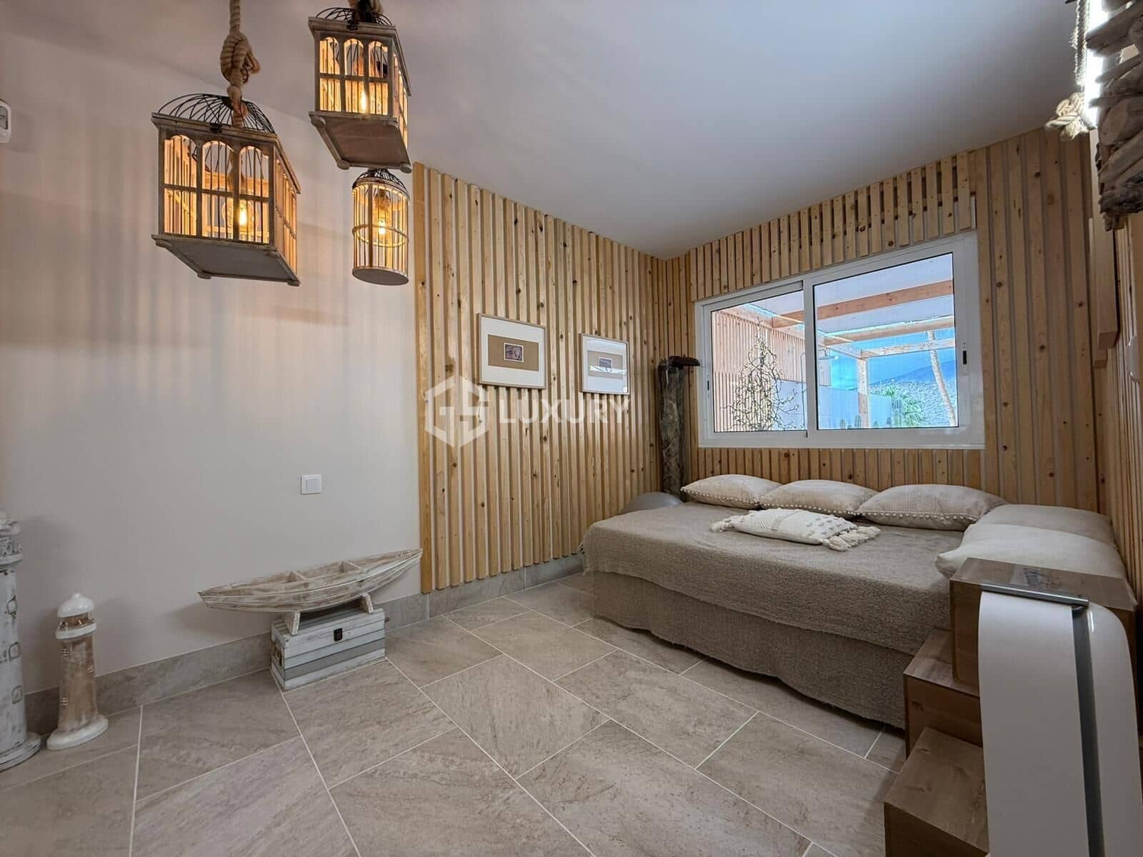 Apartamento de 2 habitaciones en Roque del Conde en venta con piscina garaje - 449.000 € (Ref: 9571400)