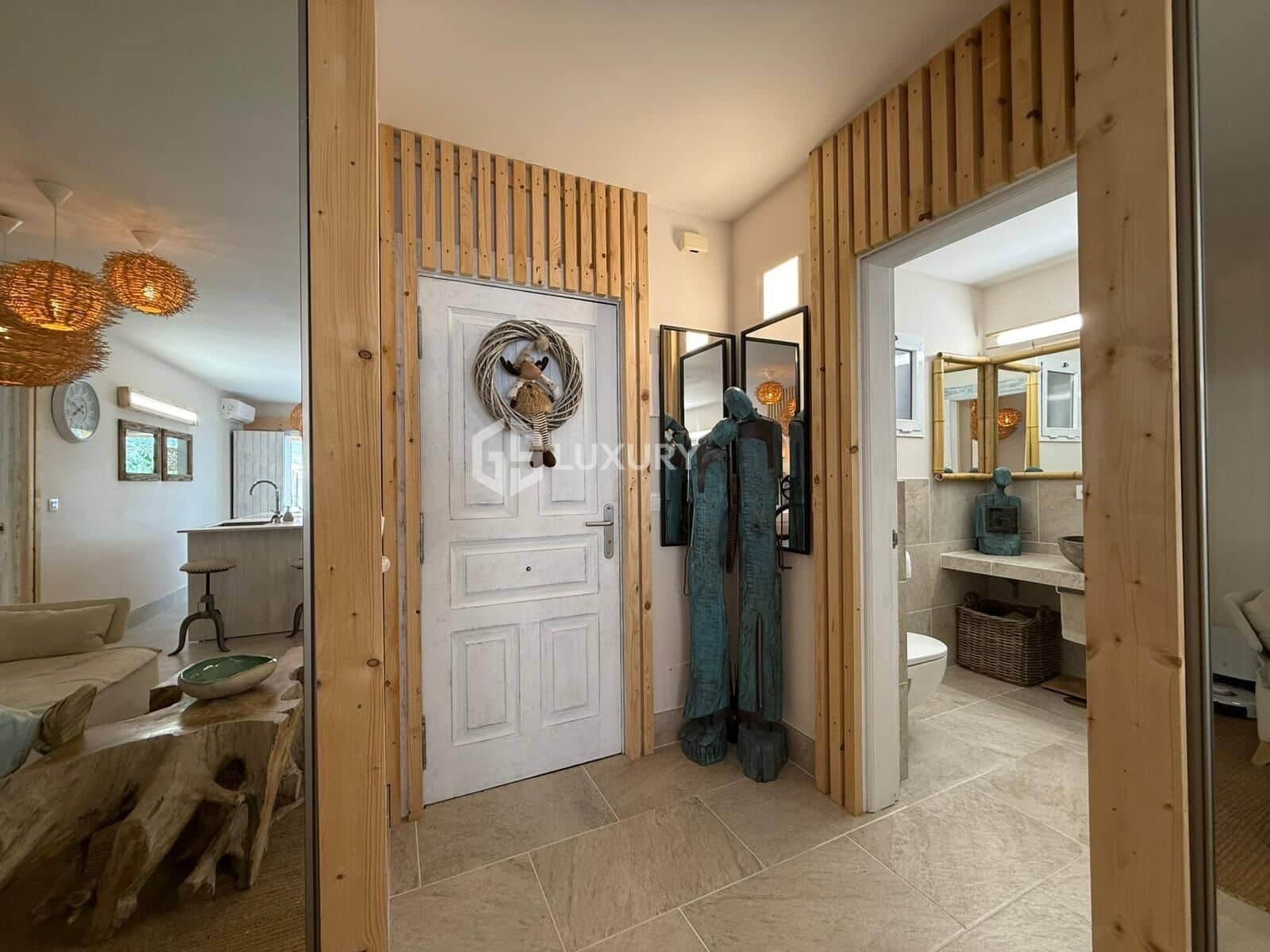 Apartamento de 2 habitaciones en Roque del Conde en venta con piscina garaje - 449.000 € (Ref: 9571400)