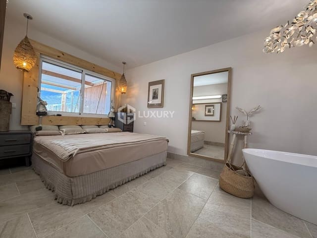 2 soverom Leilighet til salgs i Roque del Conde, Adeje med svømmebasseng garasje - € 449 000 (Ref: 9571400)