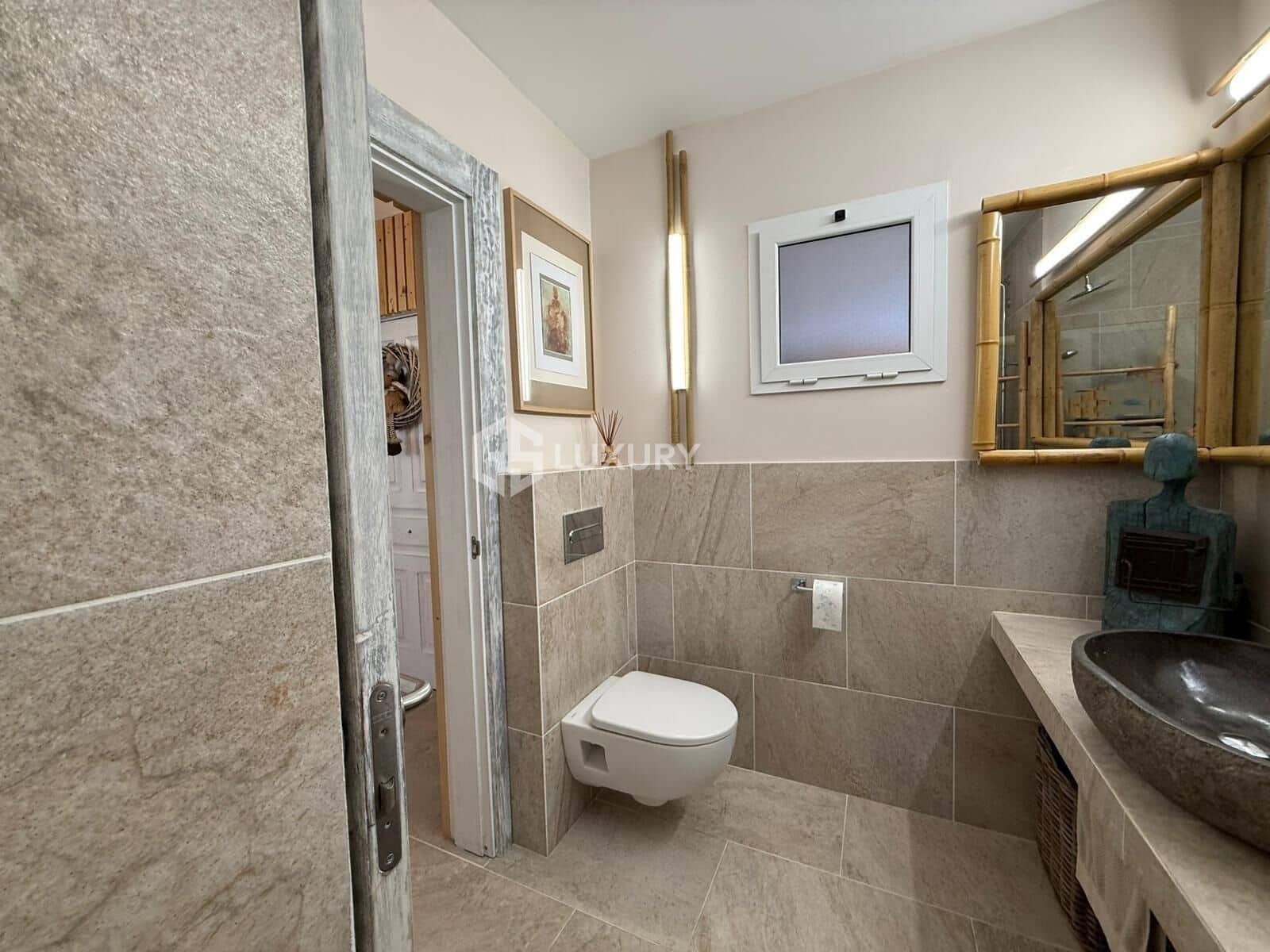 Apartamento de 2 habitaciones en Roque del Conde en venta con piscina garaje - 449.000 € (Ref: 9571400)