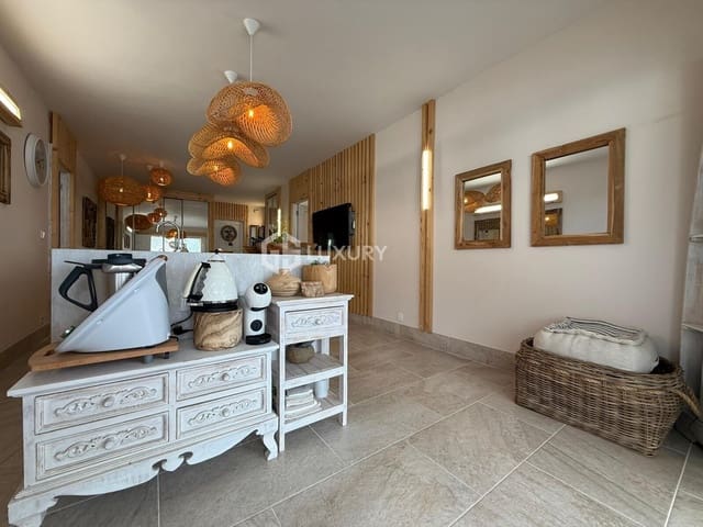 2 soverom Leilighet til salgs i Roque del Conde, Adeje med svømmebasseng garasje - € 449 000 (Ref: 9571400)