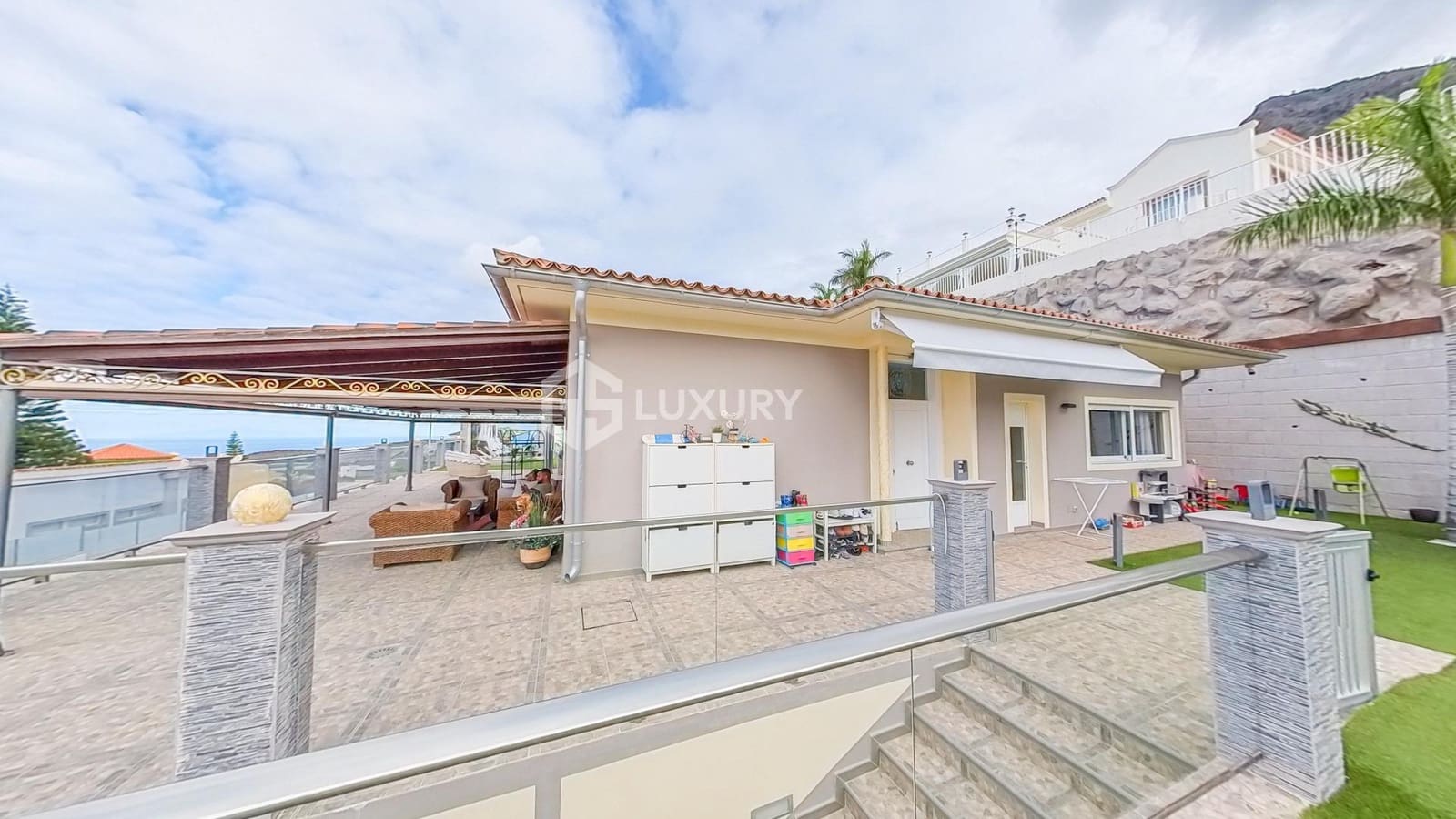 3 camera da letto Villa in vendita in Costa Adeje con piscina garage - 1.140.000 € (Rif: 9583075)