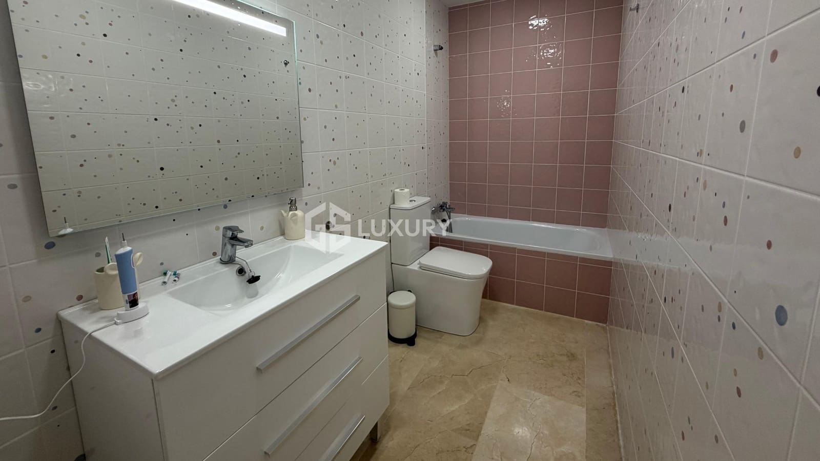 Chalet de 4 habitaciones en Tabaiba en venta con piscina garaje - 950.000 € (Ref: 9601275)