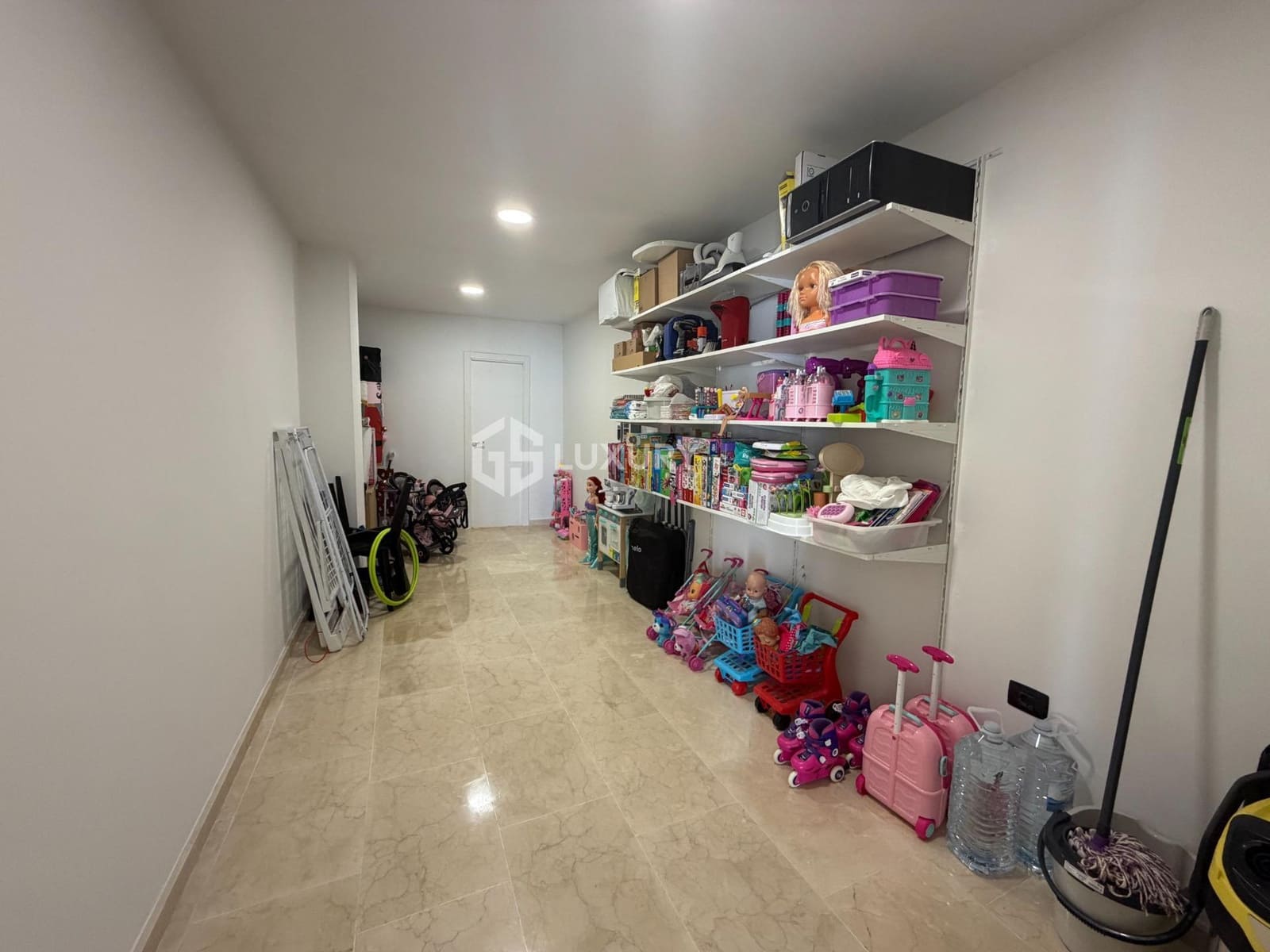 Chalet de 4 habitaciones en Tabaiba en venta con piscina garaje - 950.000 € (Ref: 9601275)