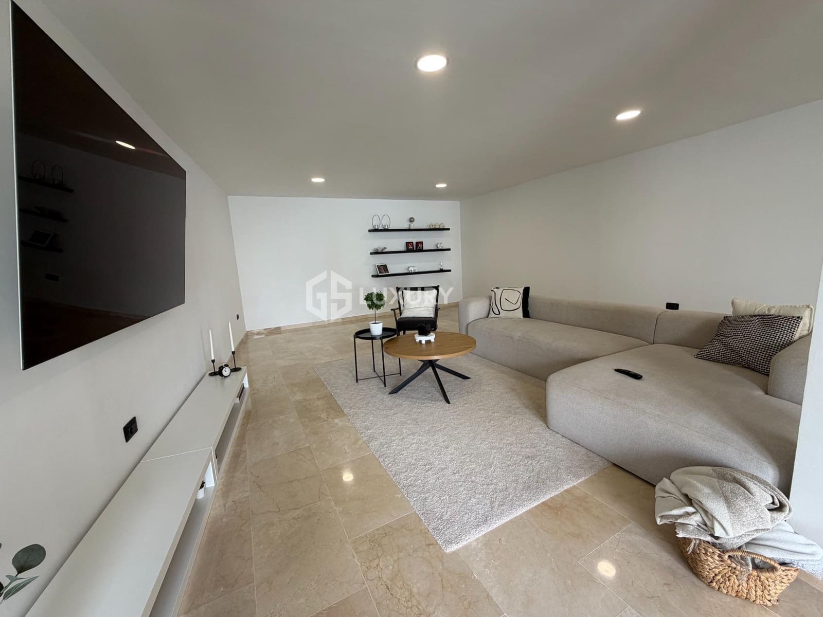 Chalet de 4 habitaciones en Tabaiba en venta con piscina garaje - 950.000 € (Ref: 9601275)