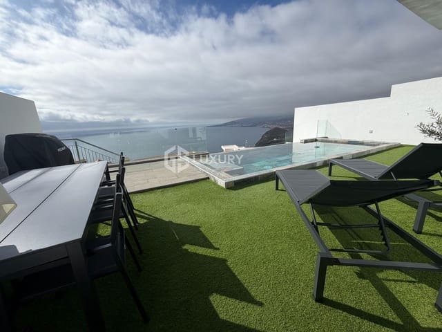 Chalet de 4 habitaciones en Tabaiba, El Rosario en venta con piscina garaje - 950.000 € (Ref: 9601275)