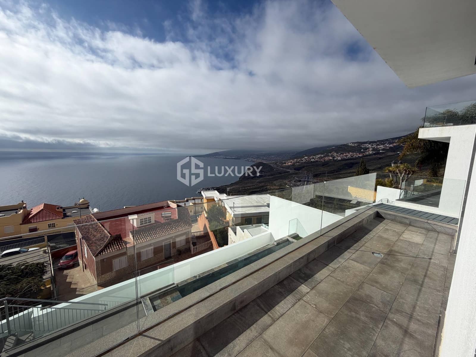 4 bedroom Villa for sale in Tabaiba with pool garage - € 950,000 (Ref: 9601275)