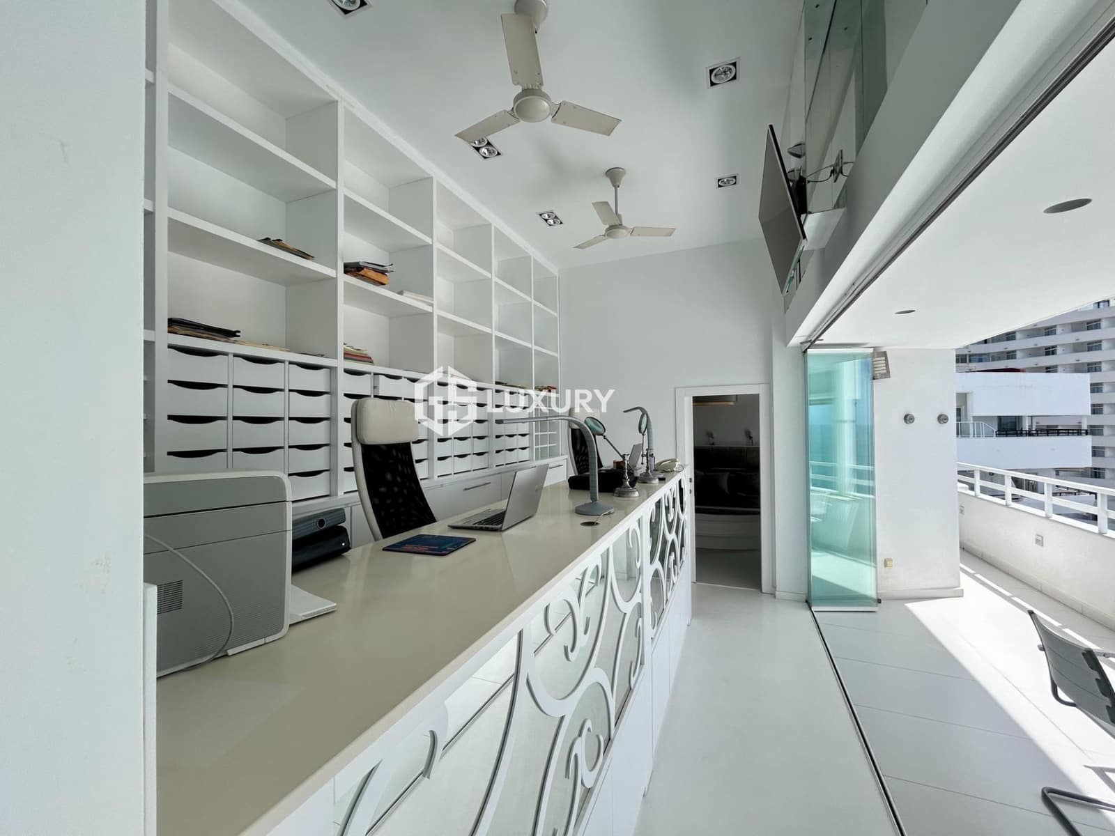 1 soveværelse Penthouse til salg i Costa Adeje med swimmingpool garage - € 1.595.000 (Ref: 9616092)