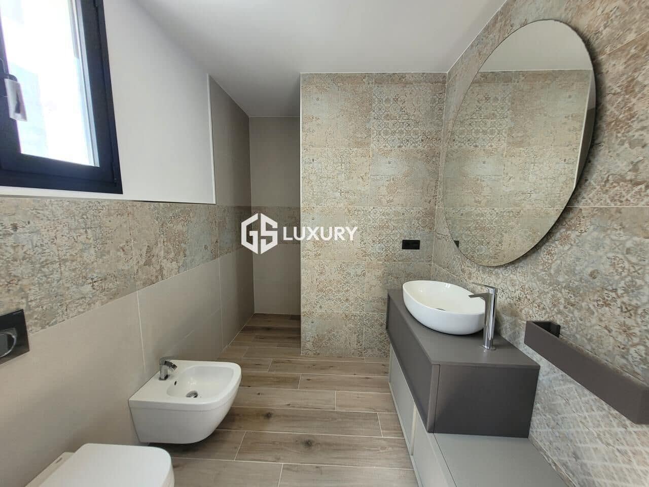 4 bedroom Villa for sale in Costa Adeje with pool garage - € 1,900,000 (Ref: 9625929)