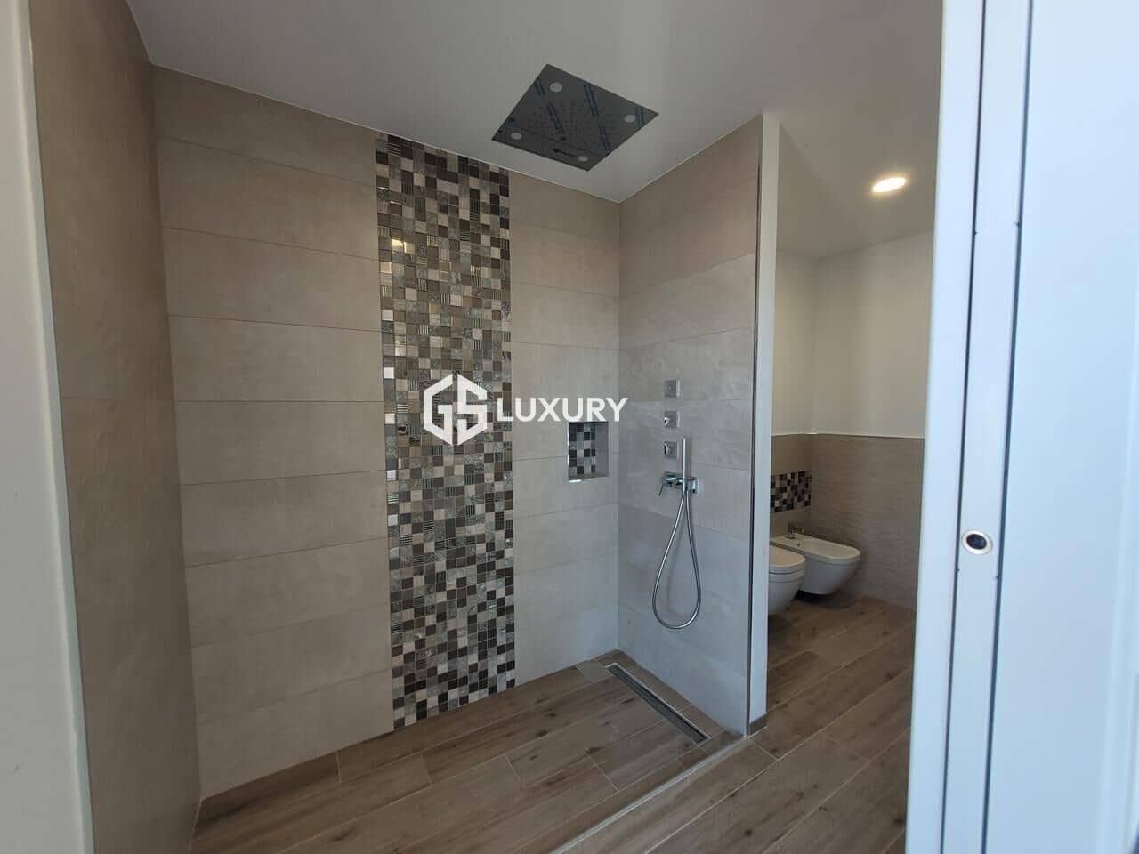 4 bedroom Villa for sale in Costa Adeje with pool garage - € 1,900,000 (Ref: 9625929)