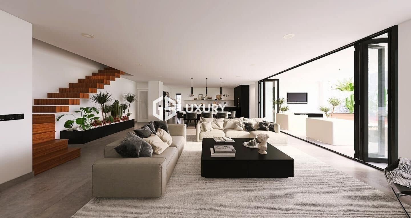 4 bedroom Villa for sale in Costa Adeje with pool garage - € 1,900,000 (Ref: 9625929)