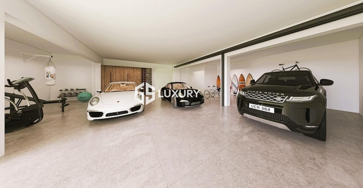 4 bedroom Villa for sale in Costa Adeje with pool garage - € 1,900,000 (Ref: 9625929)