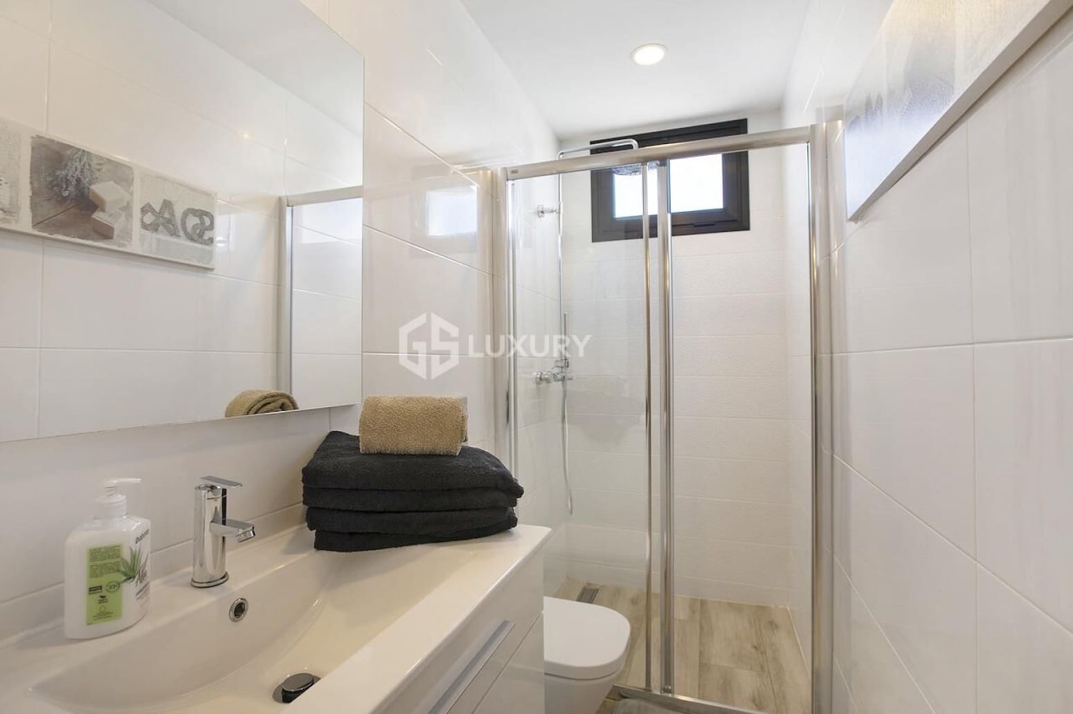 4 slaapkamer Villa te koop in Adeje met garage - € 800.000 (Ref: 9676053)