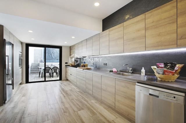 4 slaapkamer Villa te koop in Armeñime, Adeje - € 800.000 (Ref: 9676053)