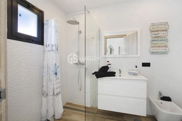 4 slaapkamer Villa te koop in Armeñime, Adeje - € 800.000 (Ref: 9676053)