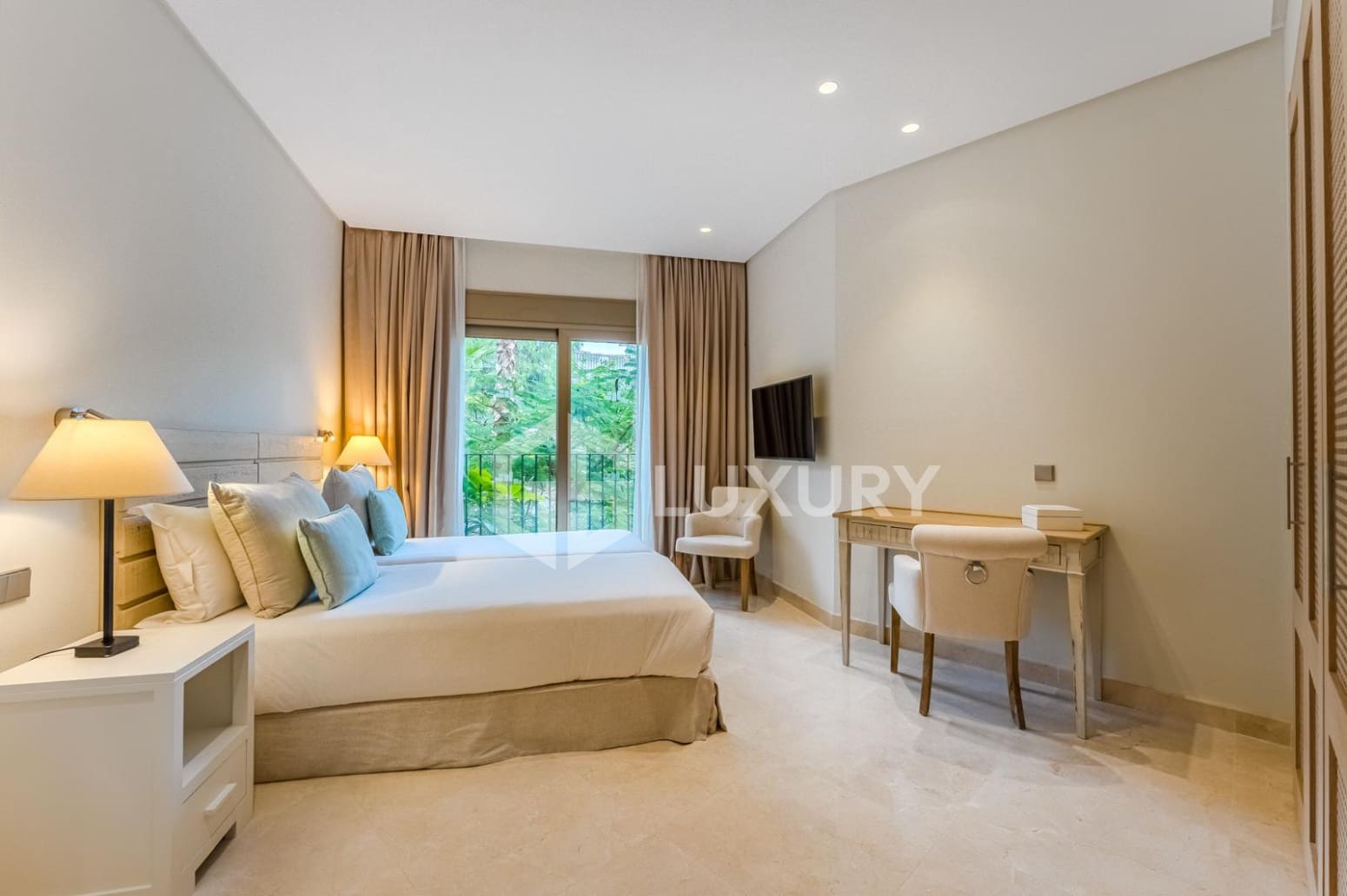 2 chambre Appartement à vendre à Guia de Isora avec garage - 720 000 € (Ref: 9676054)