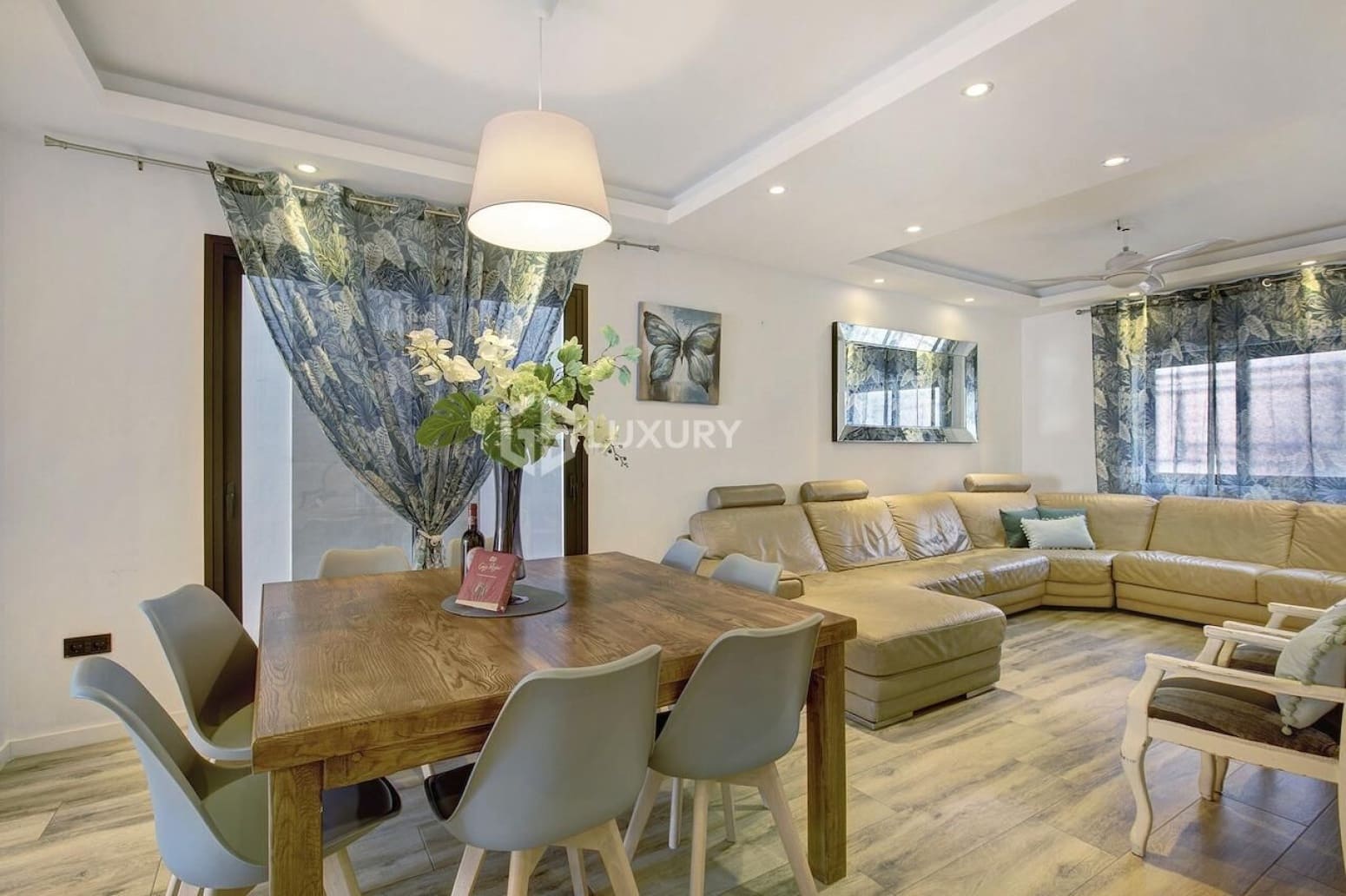 4 slaapkamer Villa te koop in Adeje met garage - € 800.000 (Ref: 9676055)