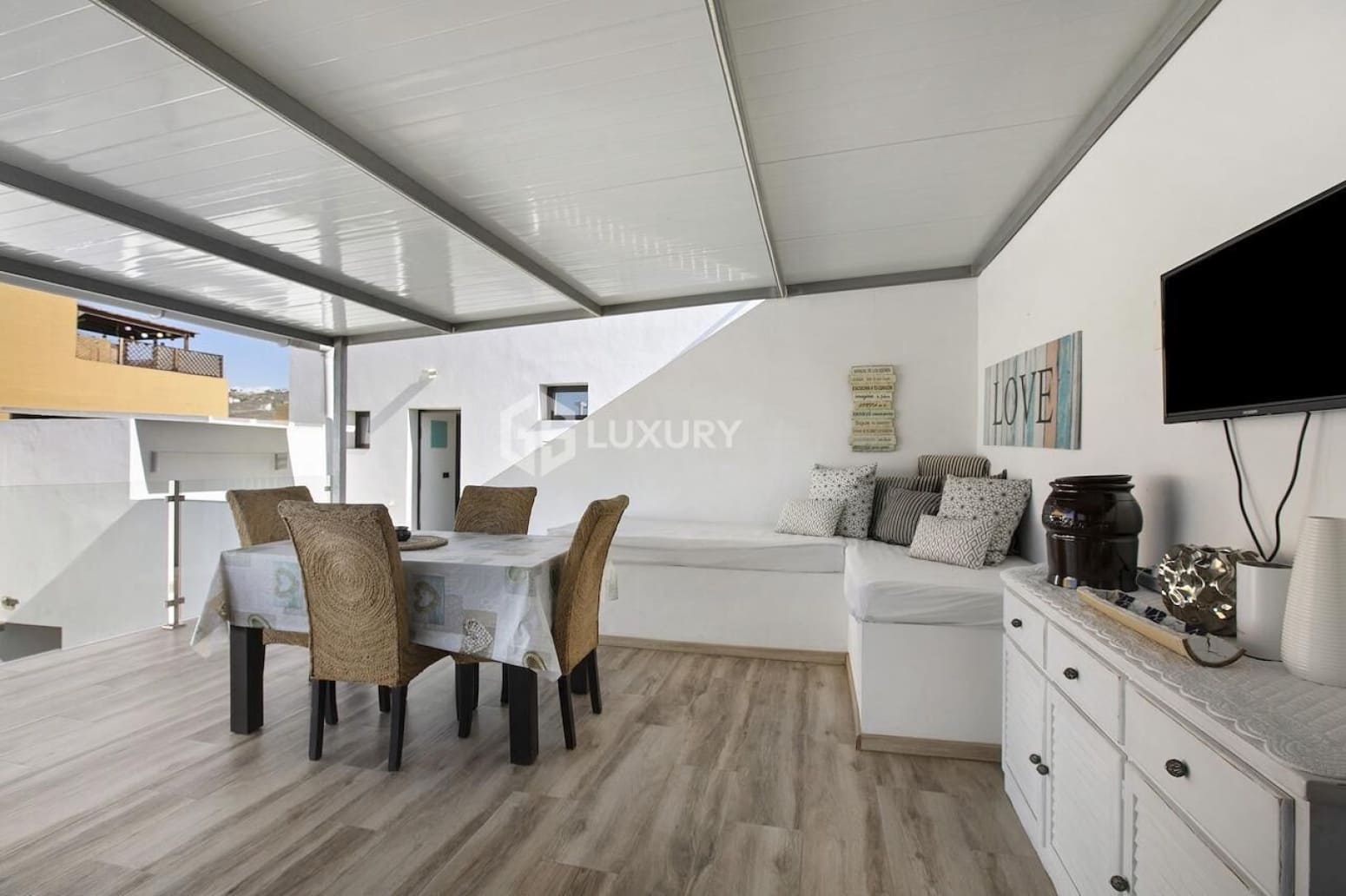 4 slaapkamer Villa te koop in Adeje met garage - € 800.000 (Ref: 9676055)