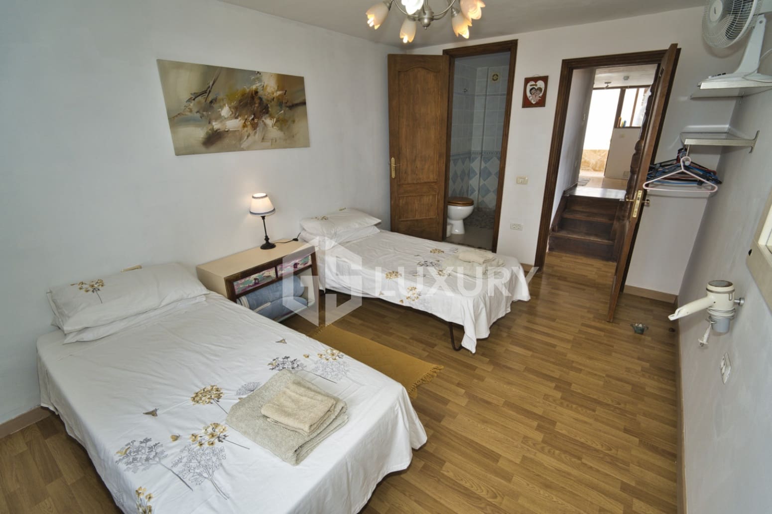 6 soverom Villa til salgs i San Miguel de Abona med svømmebasseng garasje - € 860 000 (Ref: 9676056)