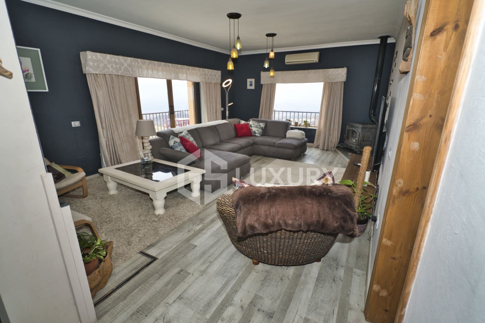 6 soverom Villa til salgs i San Miguel de Abona med svømmebasseng garasje - € 860 000 (Ref: 9676056)