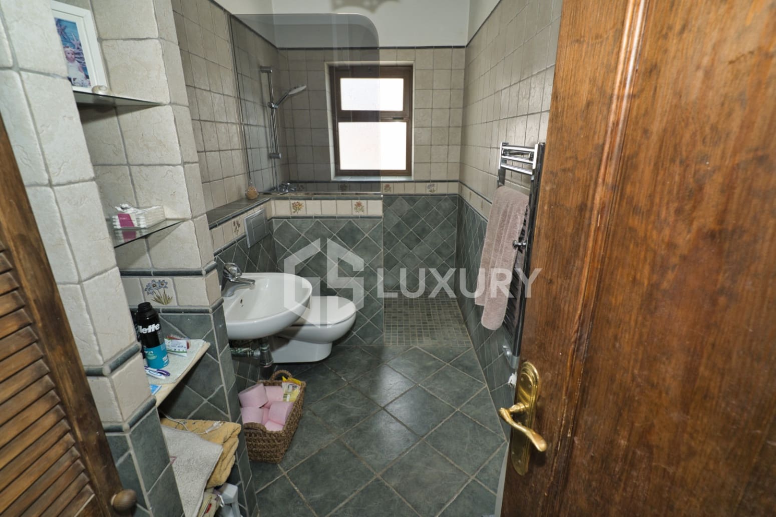 6 soverom Villa til salgs i San Miguel de Abona med svømmebasseng garasje - € 860 000 (Ref: 9676056)