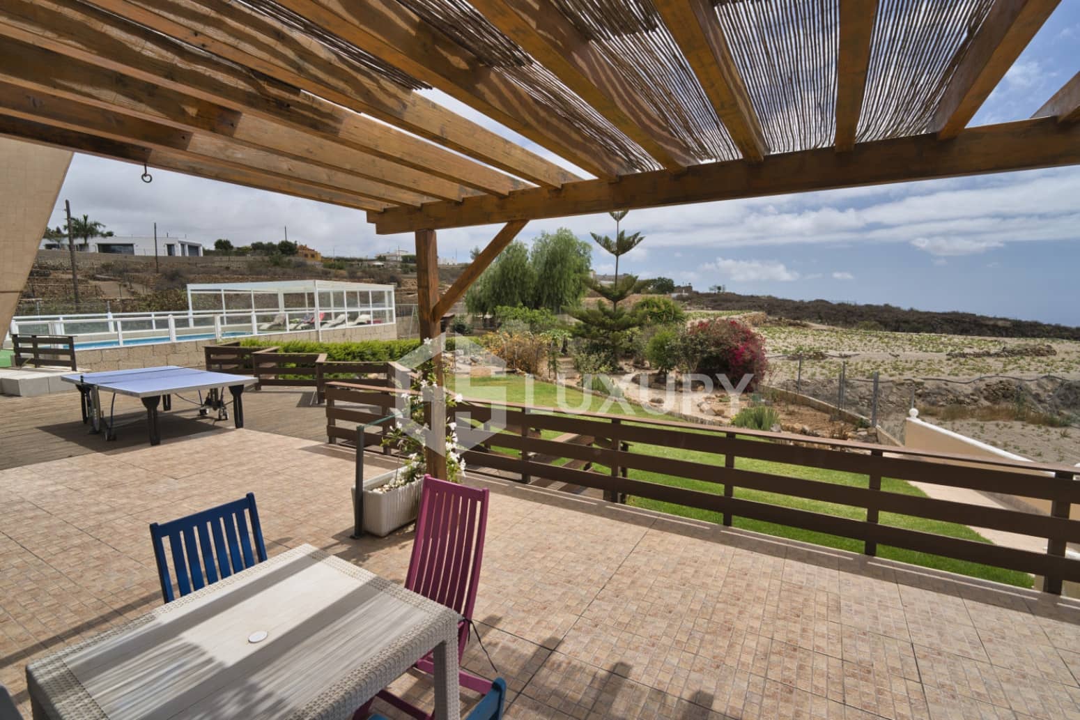 6 soverom Villa til salgs i San Miguel de Abona med svømmebasseng garasje - € 860 000 (Ref: 9676056)