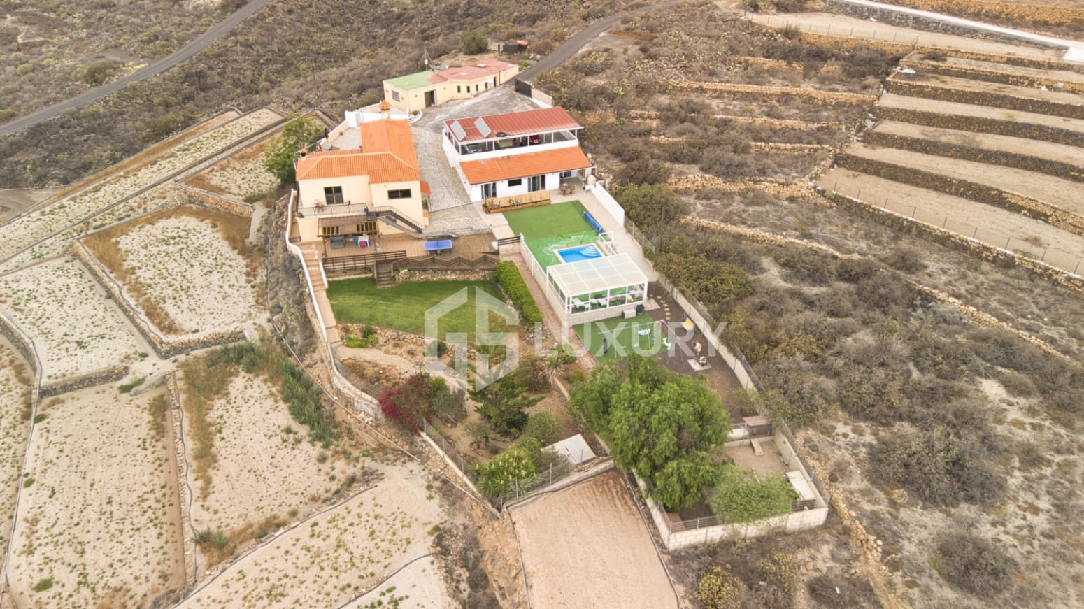 6 soverom Villa til salgs i San Miguel de Abona med svømmebasseng garasje - € 860 000 (Ref: 9676056)