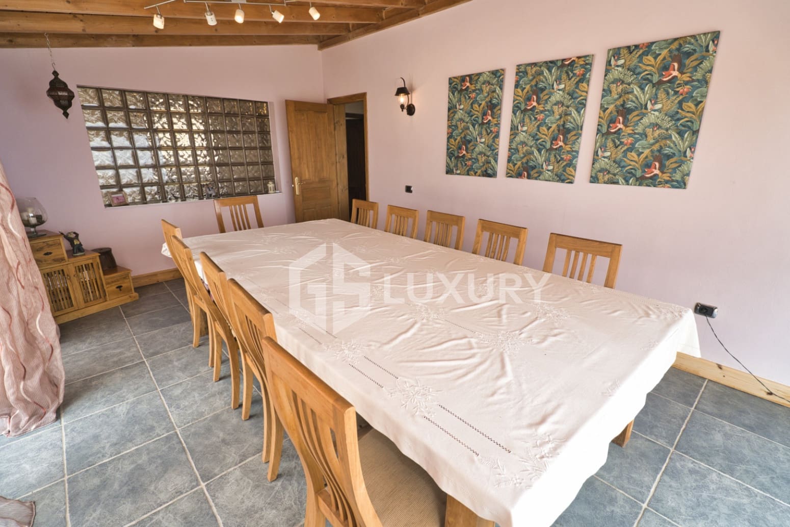 6 soverom Villa til salgs i San Miguel de Abona med svømmebasseng garasje - € 860 000 (Ref: 9676056)