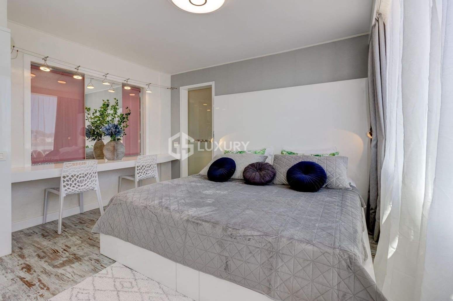 Piso de 3 habitaciones en Adeje en venta con garaje - 675.000 € (Ref: 9676057)