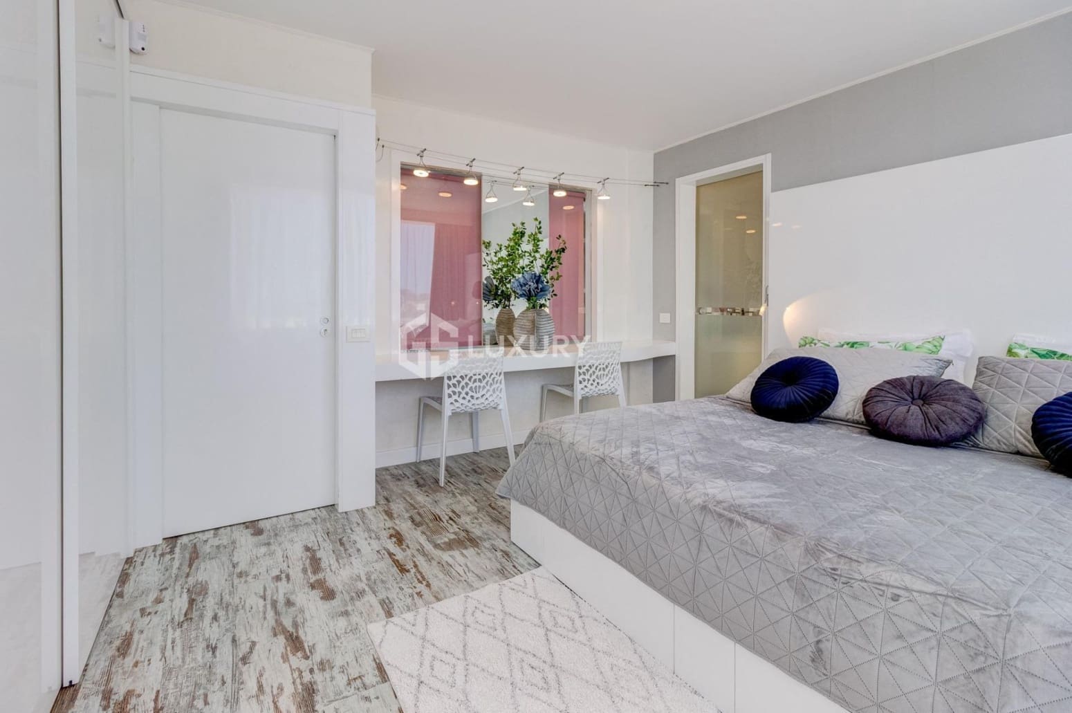 Piso de 3 habitaciones en Adeje en venta con garaje - 675.000 € (Ref: 9676057)