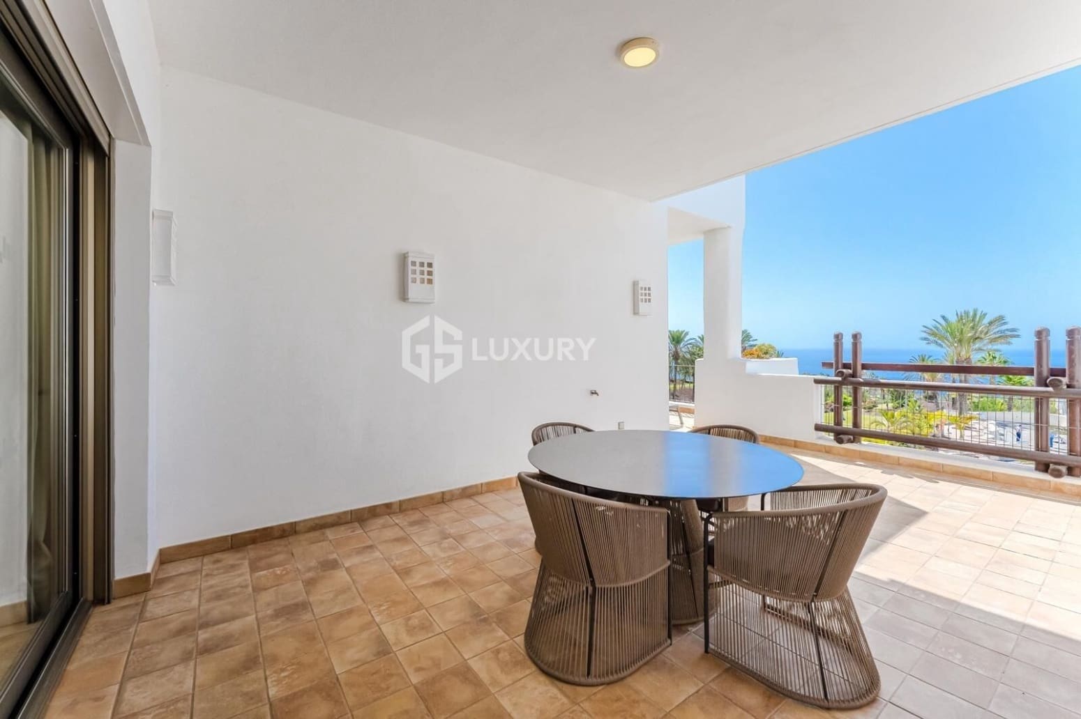 2 chambre Appartement à vendre à Guia de Isora avec garage - 798 000 € (Ref: 9676058)