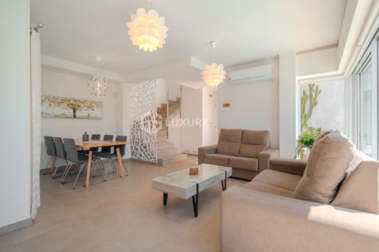 3 Zimmer Villa zu verkaufen in Adeje mit Garage - 1.100.000 € (Ref: 9676059)