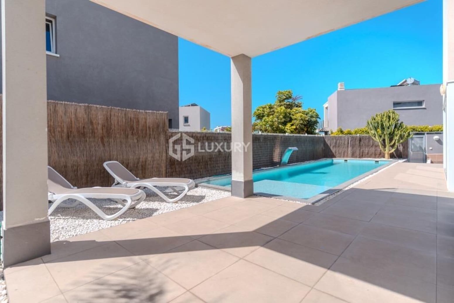 3 Zimmer Villa zu verkaufen in Adeje mit Garage - 1.100.000 € (Ref: 9676059)