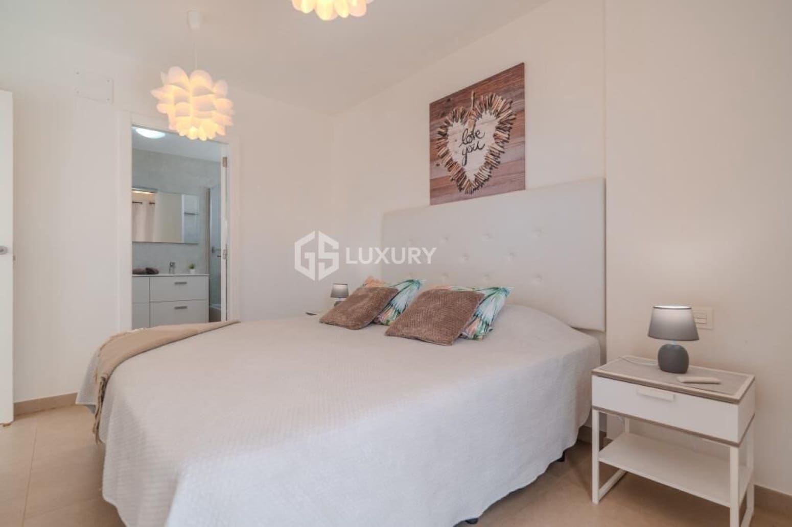 3 Zimmer Villa zu verkaufen in Adeje mit Garage - 1.100.000 € (Ref: 9676059)