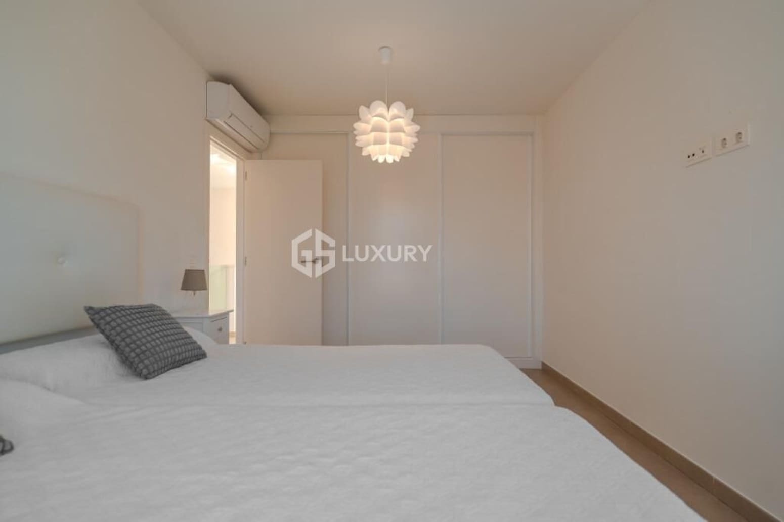 3 Zimmer Villa zu verkaufen in Adeje mit Garage - 1.100.000 € (Ref: 9676059)