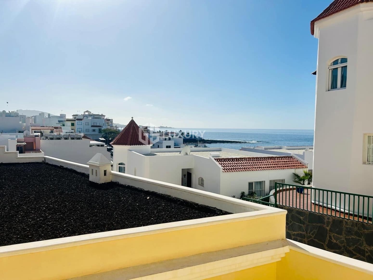 2 bedroom Flat for sale in Adeje - € 720,000 (Ref: 9676060)