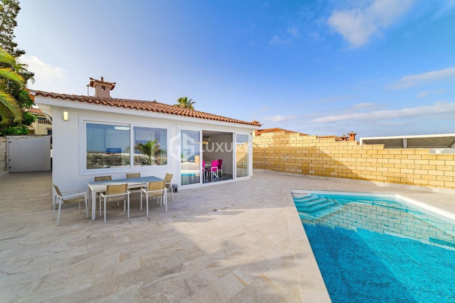 5 slaapkamer Villa te koop in Adeje met garage - € 2.100.000 (Ref: 9676061)