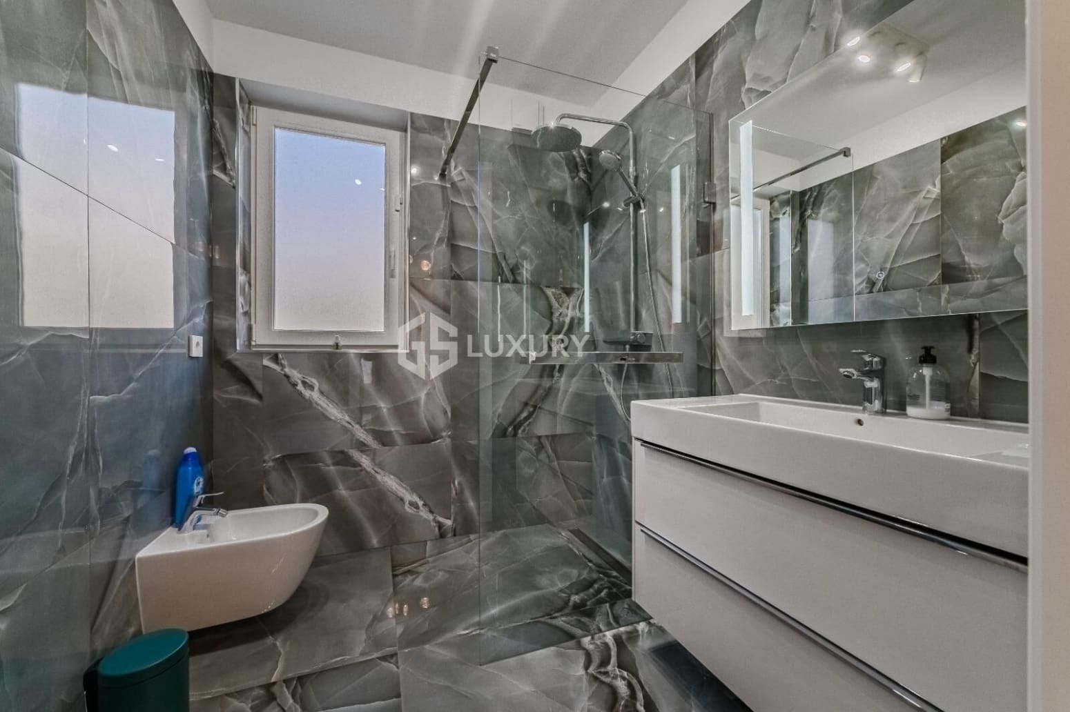 5 slaapkamer Villa te koop in Adeje met garage - € 2.100.000 (Ref: 9676061)