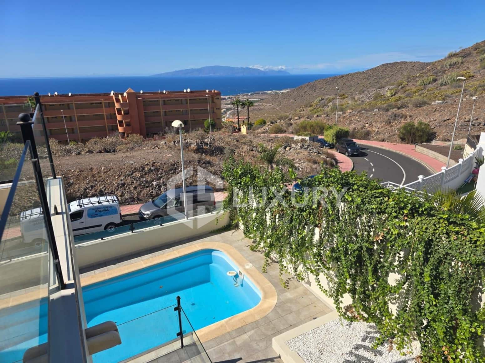 3 quarto Moradia para venda em Adeje com piscina garagem - 1 480 000 € (Ref: 9676062)