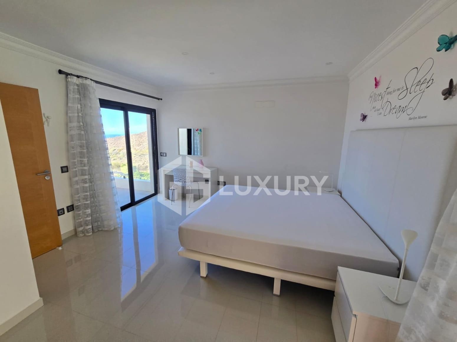 3 quarto Moradia para venda em Adeje com piscina garagem - 1 480 000 € (Ref: 9676062)