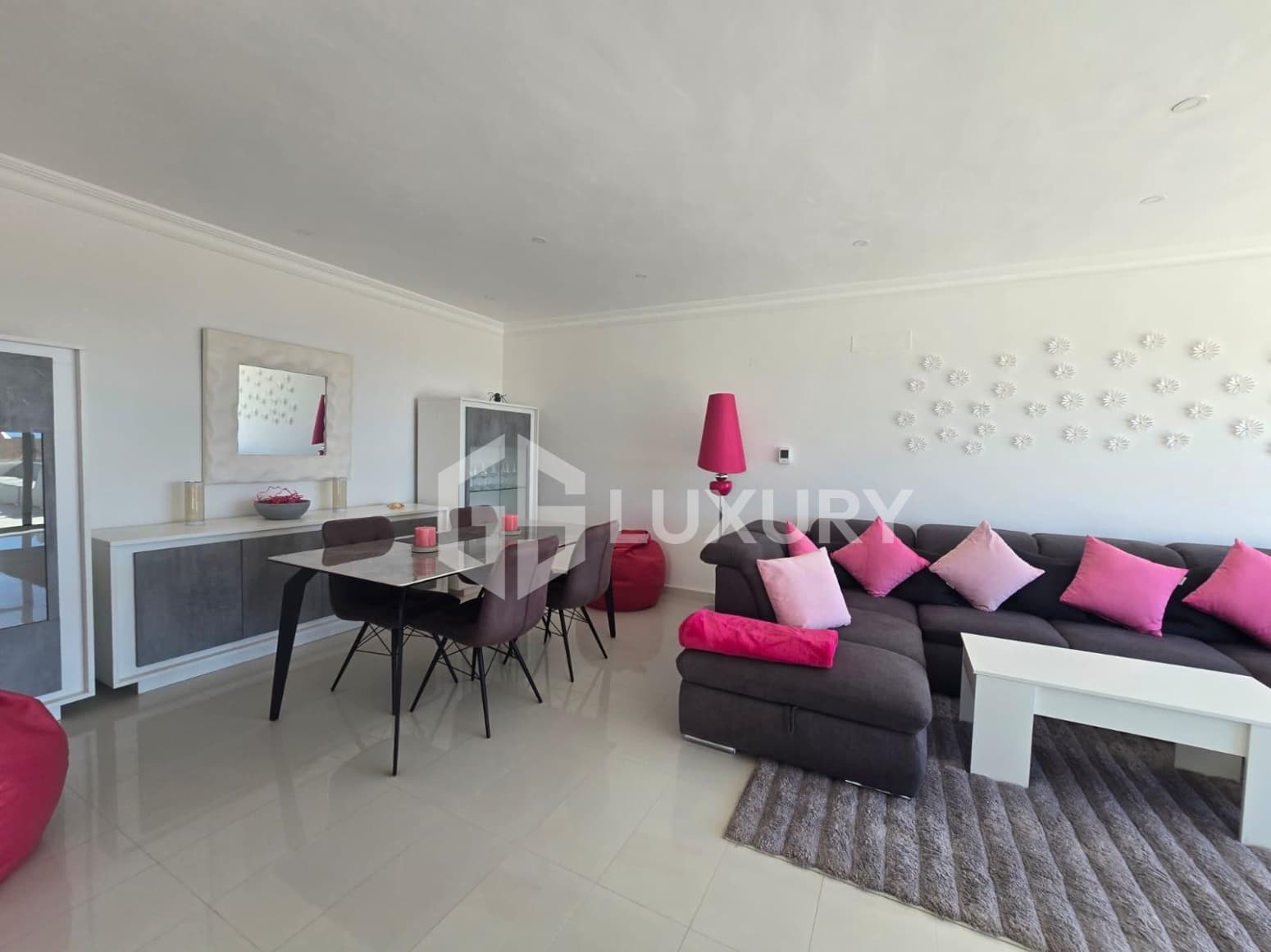 3 quarto Moradia para venda em Adeje com piscina garagem - 1 480 000 € (Ref: 9676062)